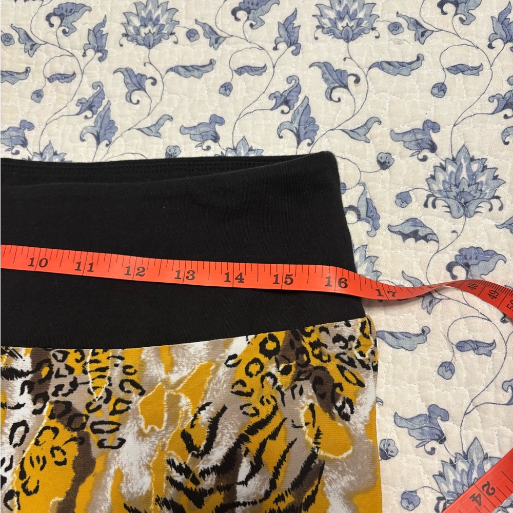 Women with Control Yellow and Black Animal Print gaucho pants Size Medium P - Picture 9 of 10